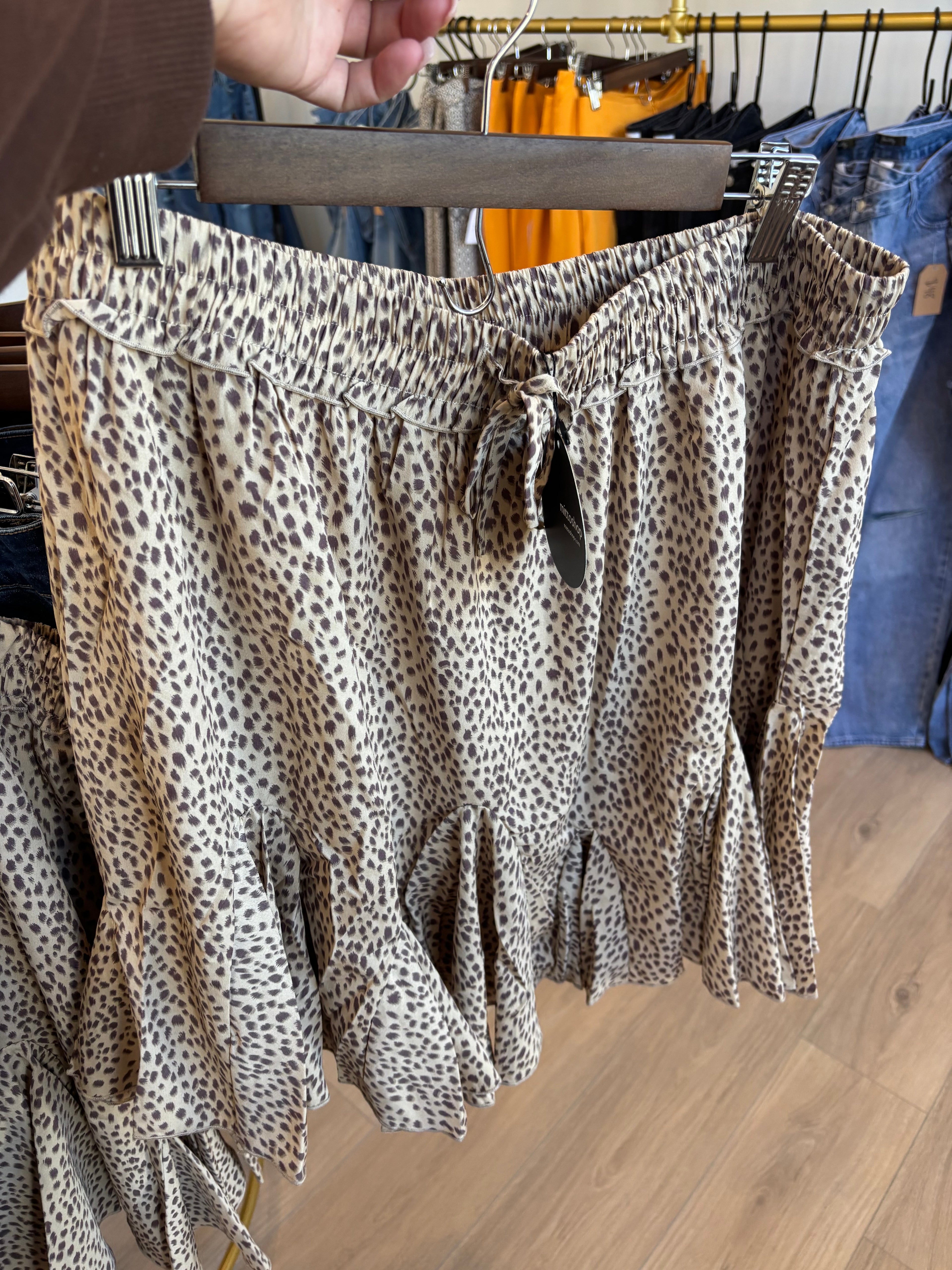 Plus Size Leopard Skirt