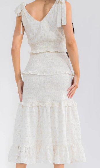 WOMEN'S SLEEVELESS TIERED MAXI DRESS